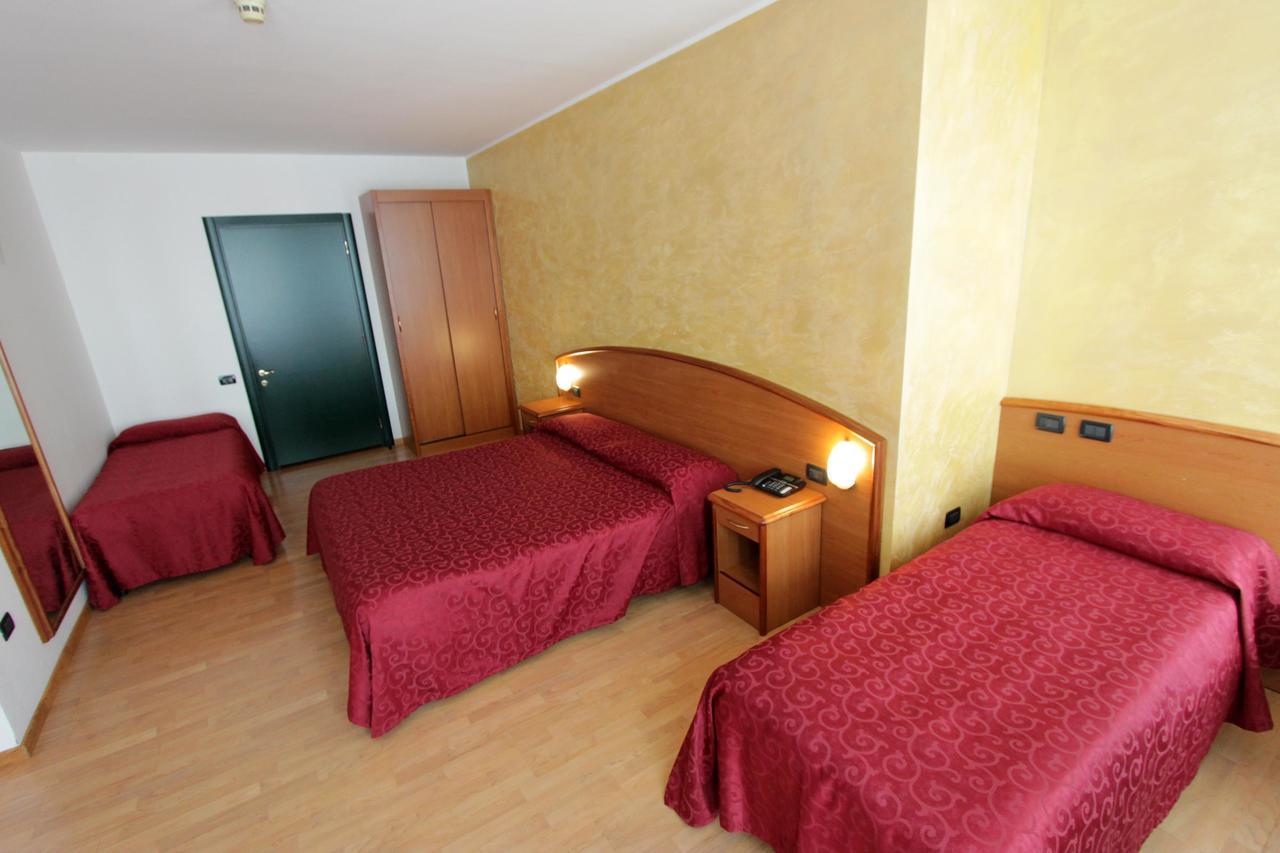 Hotel Europa Biella Exterior foto